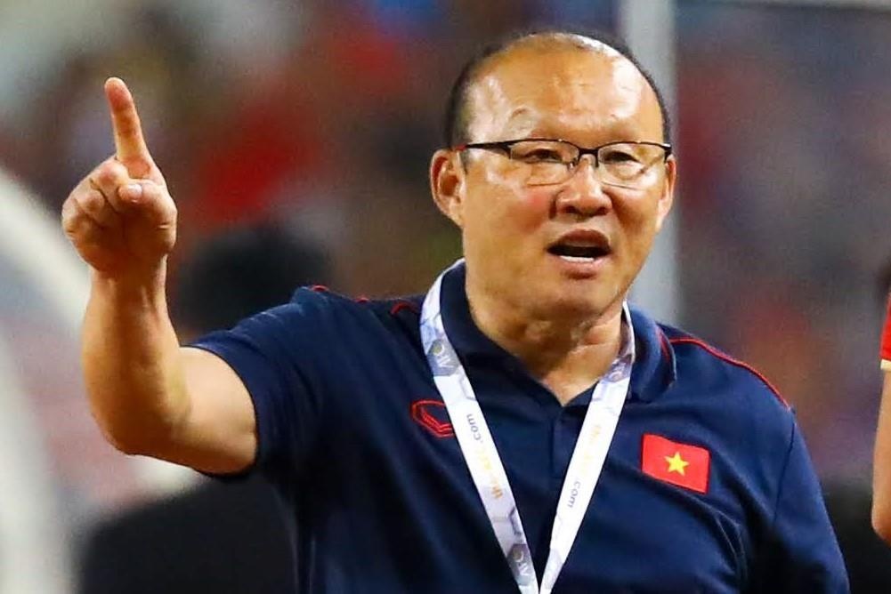 Bao Han: 'HLV Park nhan muc luong cao nhat lich su bong da Viet Nam' hinh anh