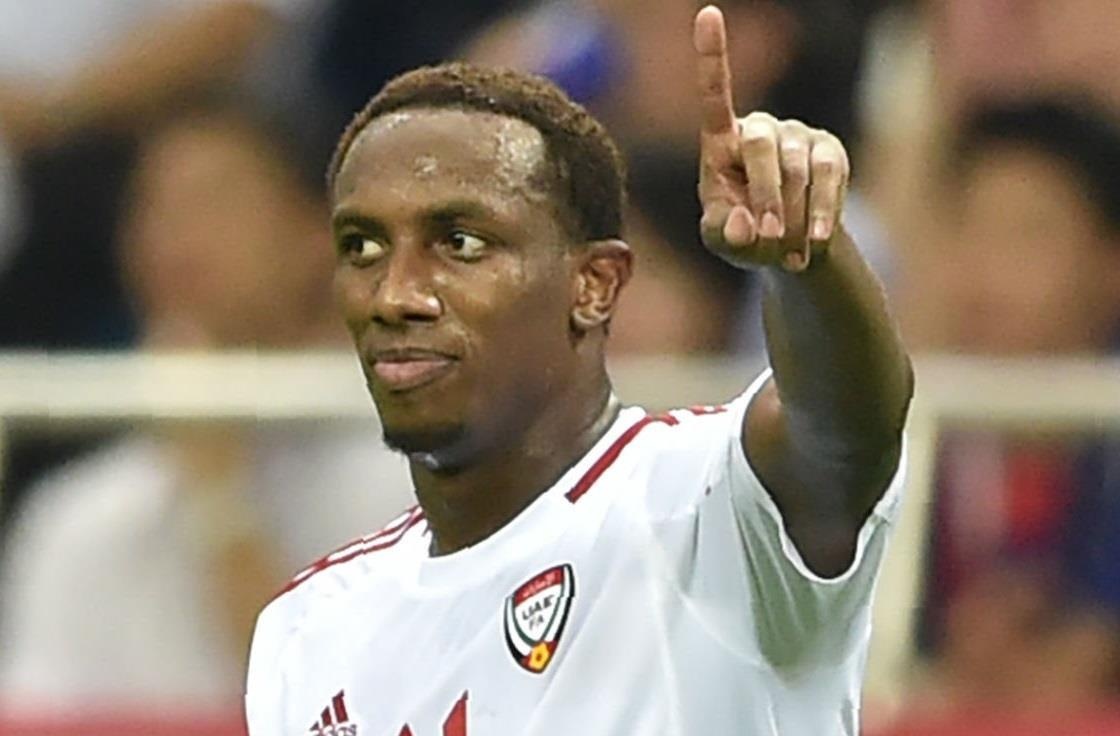 UAE tang cuong hang phong ngu cho tran gap Viet Nam hinh anh