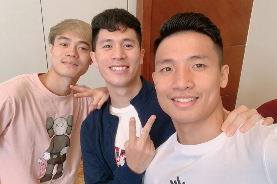 Tuyen thu Viet Nam the hien su doan ket sau tran gap Thai Lan hinh anh