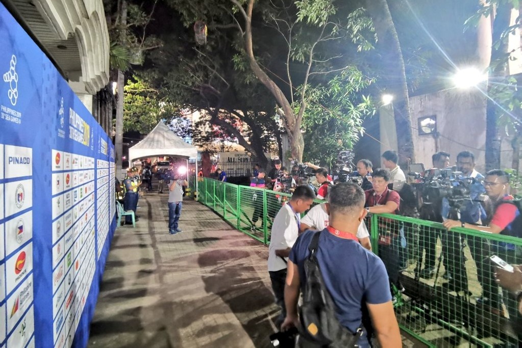 phong hop bao SEA Games tren hem anh 1