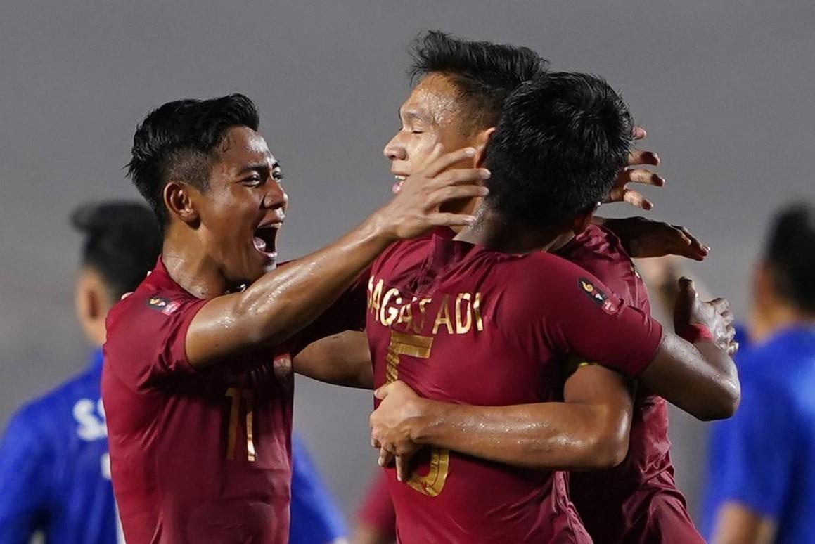 CDV Indonesia: 'Duong kim vo dich Thai Lan chi vay thoi' hinh anh