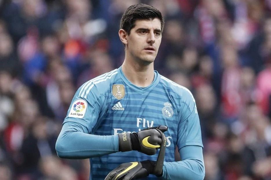 Courtois thoat the do nho VAR hinh anh