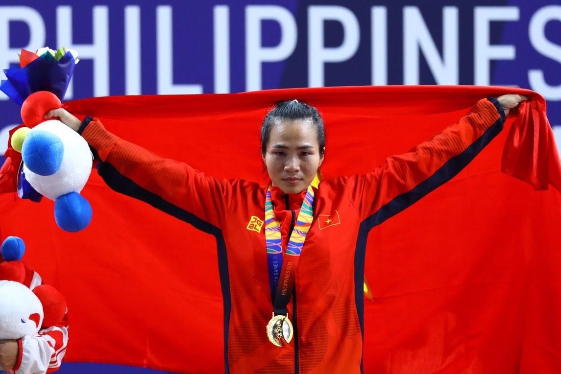 Vuong Thi Huyen bien noi dau thanh dong luc gianh HCV SEA Games hinh anh