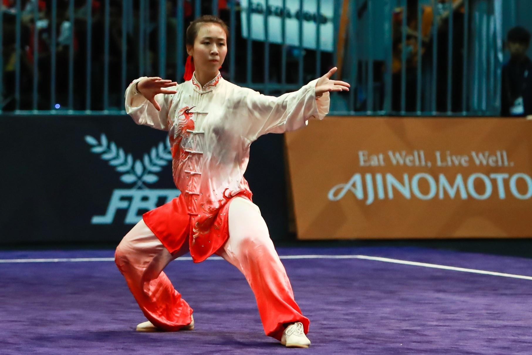 Cho tuyen wushu gianh huy chuong vang cho doan Viet Nam hinh anh