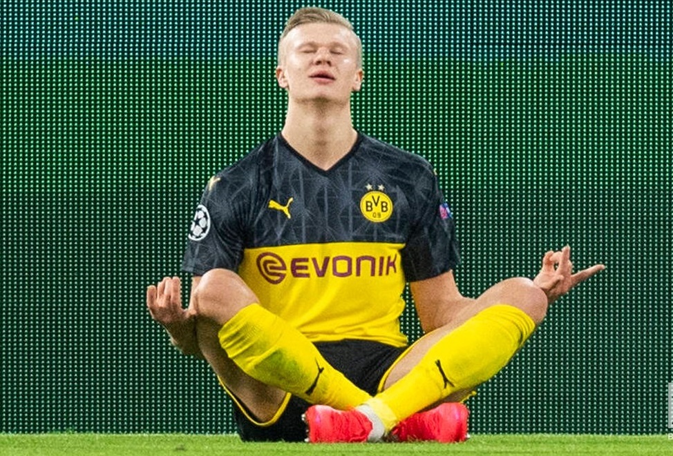 Haaland lap cu dup giup Dortmund danh bai PSG hinh anh