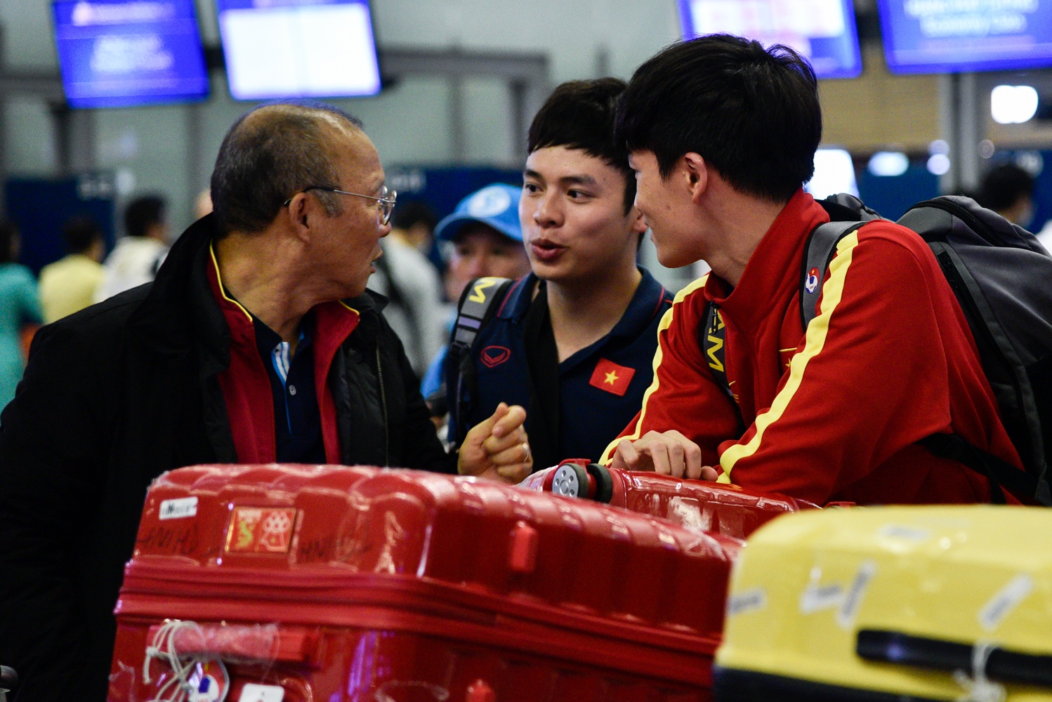 U23 Viet Nam len duong sang Han Quoc anh 4