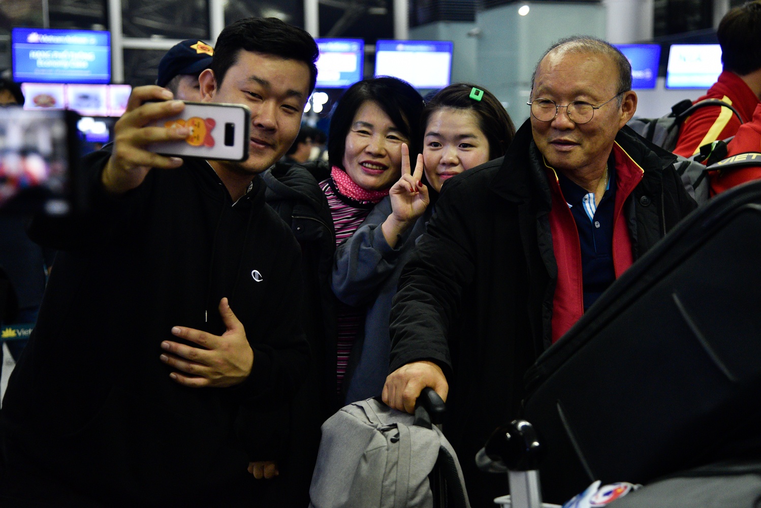 U23 Viet Nam len duong sang Han Quoc anh 7