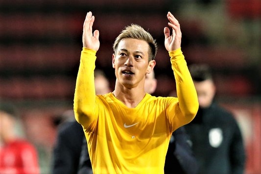 Keisuke Honda chia tay doi bong Ha Lan hinh anh