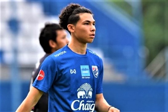 Cau thu Fulham muon giup U23 Thai Lan gianh ve du Olympic 2020 hinh anh