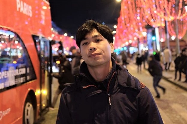 Cong Phuong dao pho truoc khi ve Viet Nam hinh anh