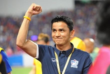 Kiatisak tro thanh HLV tieu bieu cua Dong Nam A trong thap ky qua hinh anh