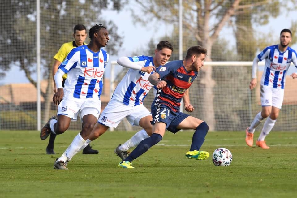 Van Hau Heerenveen anh 8