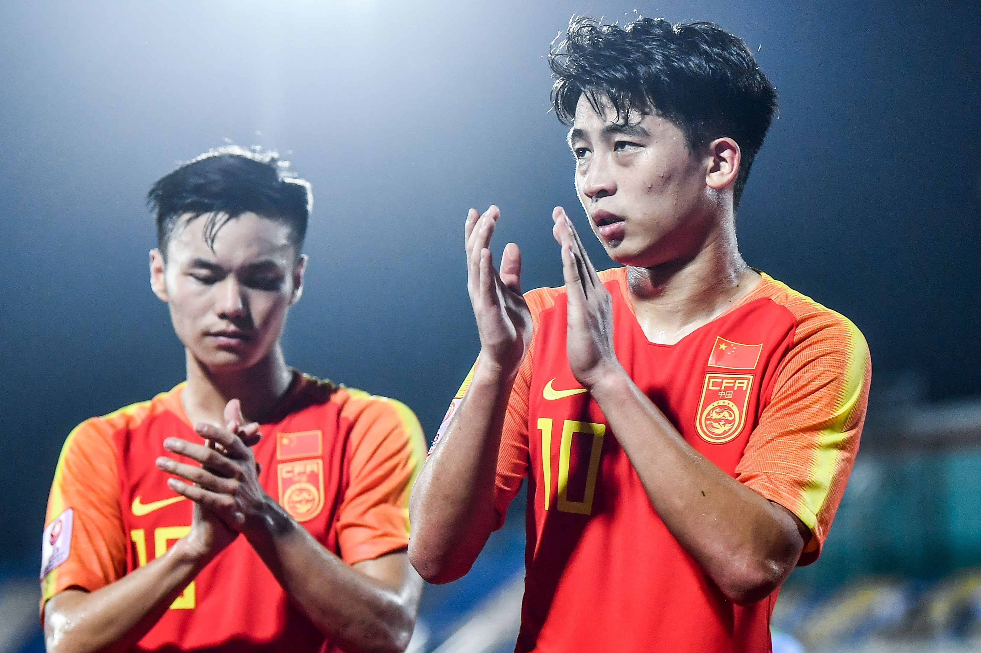 U23 Uzbekistan khien Trung Quoc dung buoc som tai giai chau A hinh anh