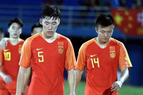 Toi do U23 Trung Quoc nhan giai cau thu hay nhat nam tai que nha hinh anh