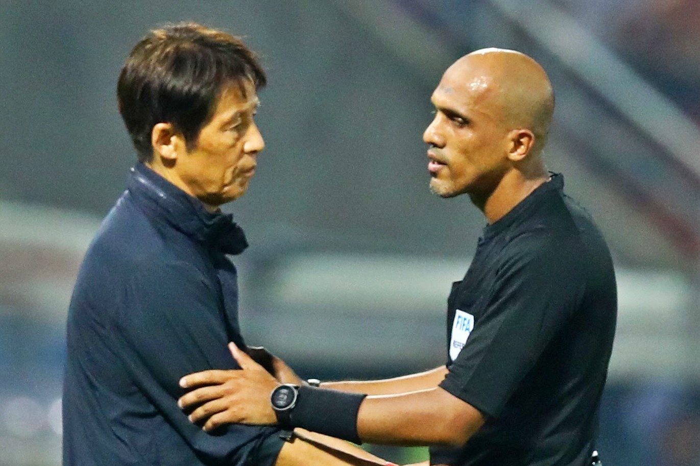 Thai Lan gui thu len AFC de lam ro viec chon trong tai o tu ket hinh anh