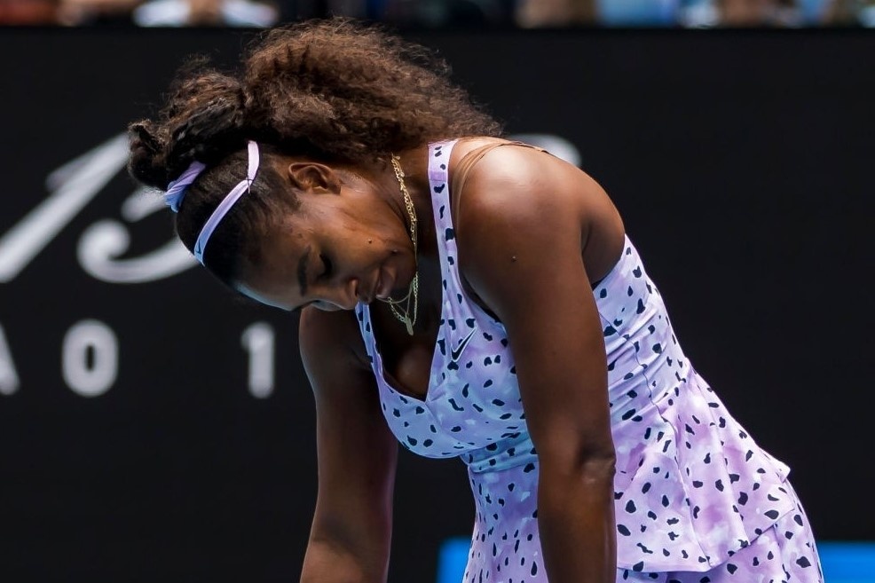 Highlights vong 3 Australian Open: Serena Williams 1-2 Wang Qiang hinh anh