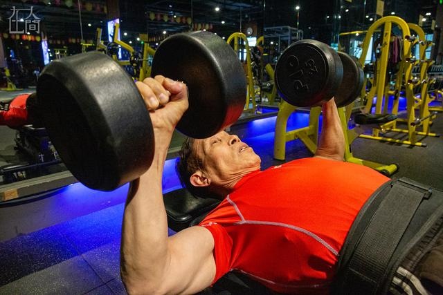 VDV the hinh Trung Quoc chet vi corona anh 1