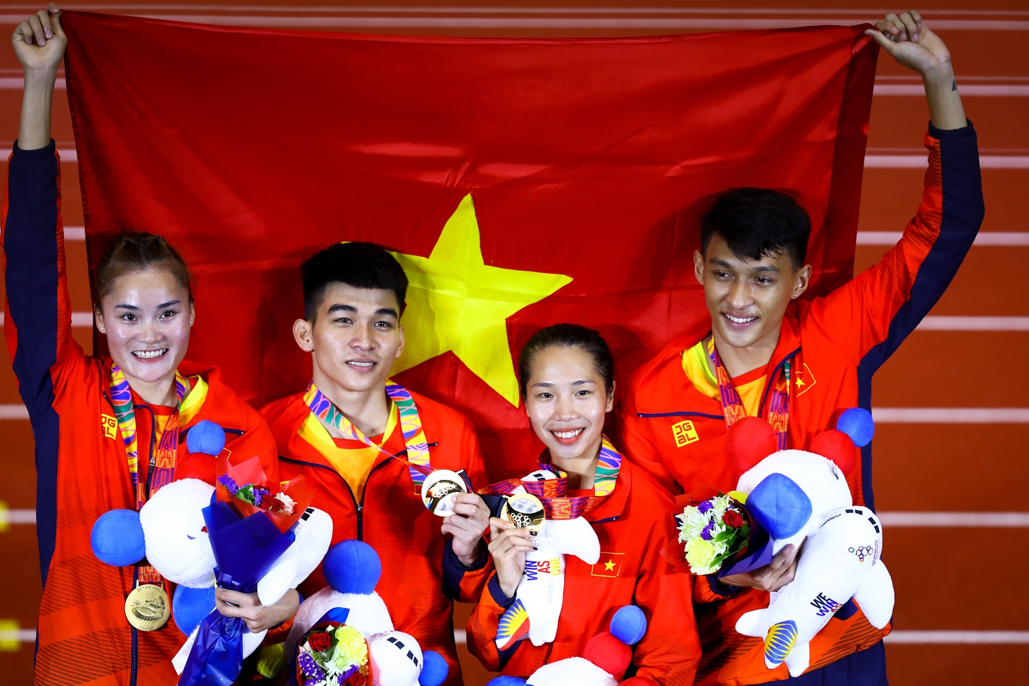 Nhat Hoang chua nhan duoc tien thuong anh 1