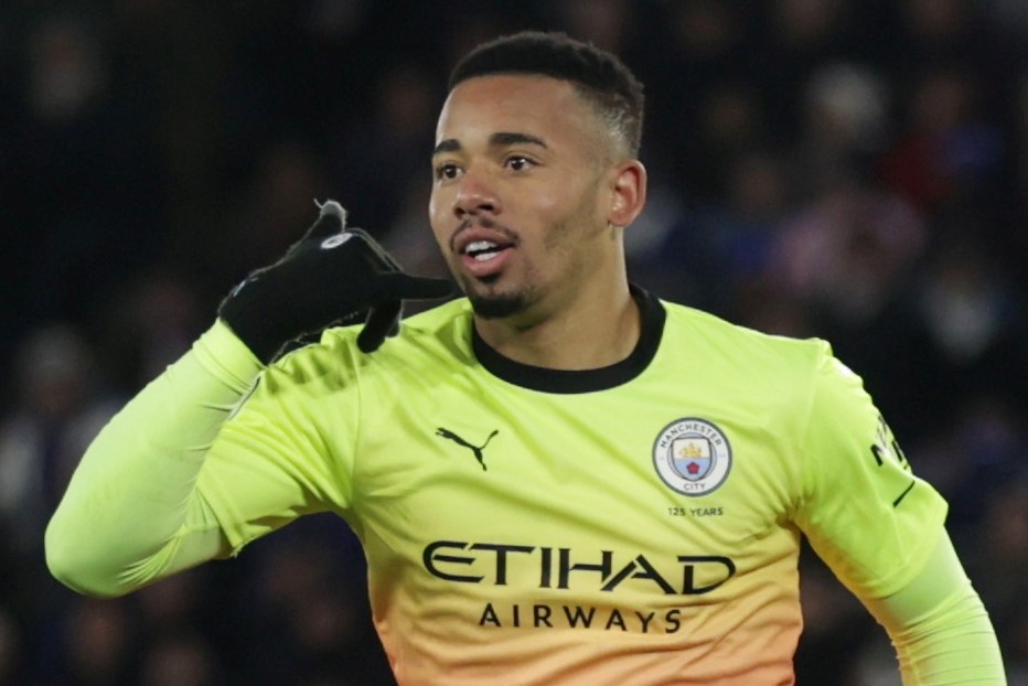 Jesus ghi ban giup Man City bo xa Leicester trong cuoc dua top 2 hinh anh