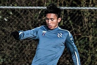 Van Hau tap luyen truoc tran gap ADO Den Haag hinh anh