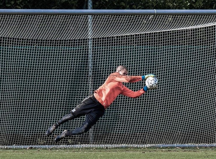 Van Hau tap luyen anh 4