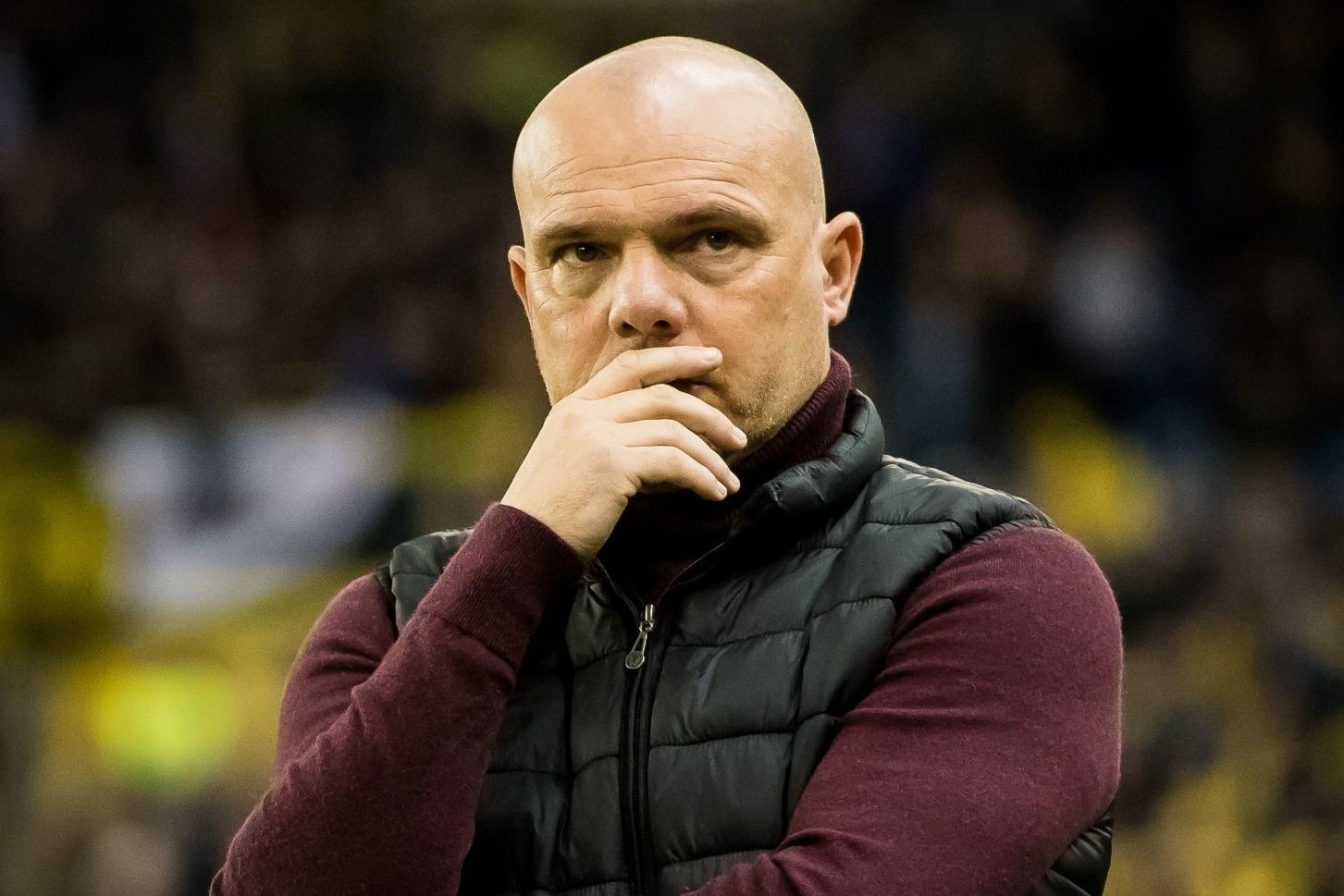 HLV Heerenveen: 'Toi that vong vi khong co 3 diem' hinh anh