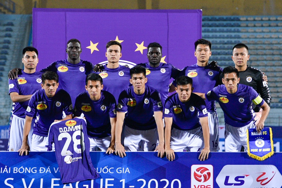 CLB Ha Noi tri an Duy Manh anh 1