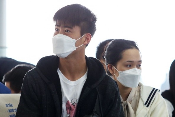 Duy Manh: 'Thuong me, ngay cua phu nu lai phai khoc vi con' hinh anh