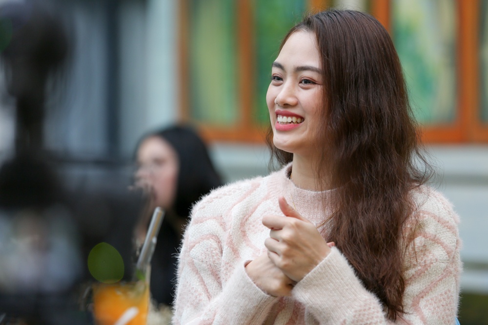 Nguyen Thu Hoai 8/3 anh 3