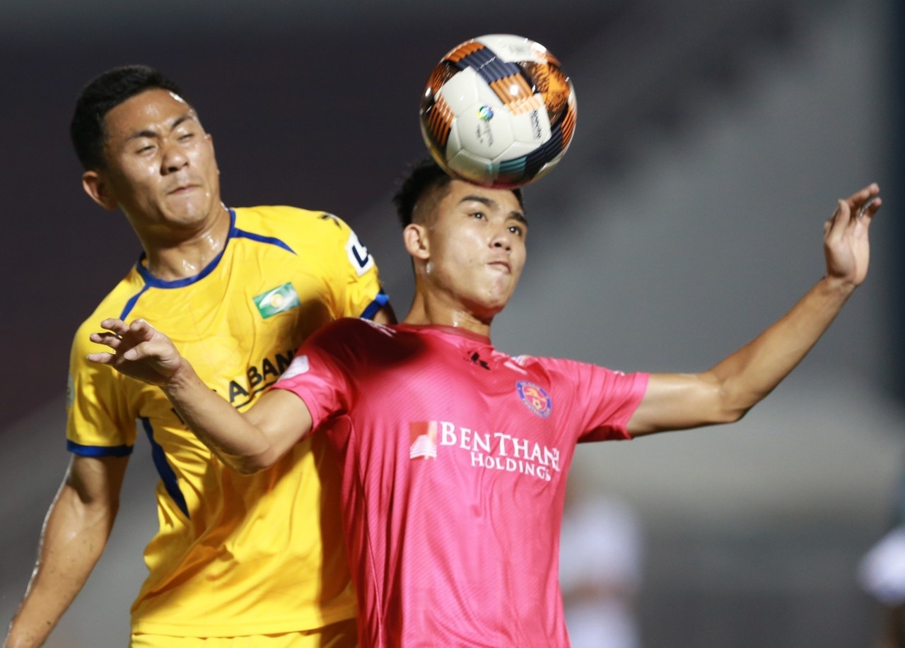 Truc tiep CLB Sai Gon vs SLNA anh 1