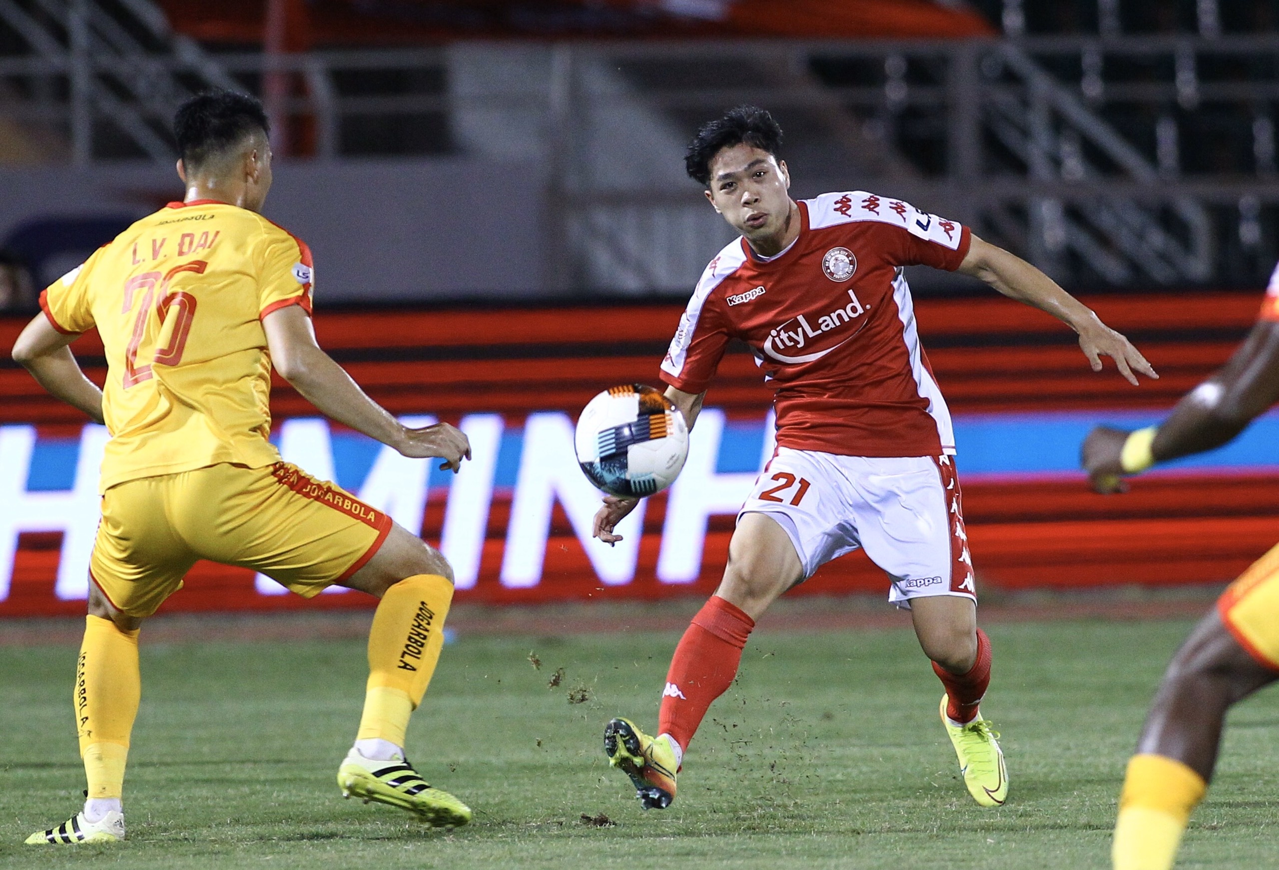 Truc tiep TP.HCM vs Thanh Hoa anh 1