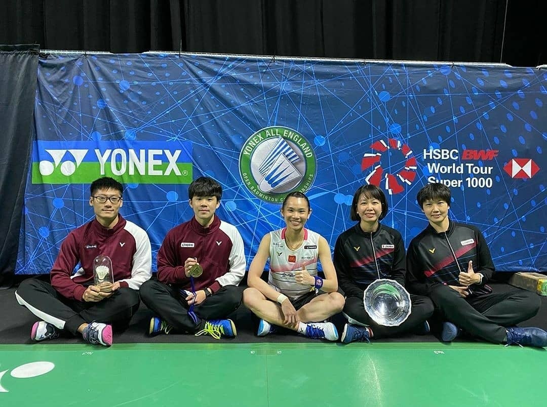 tay vot nu khoe 6 mui anh 7