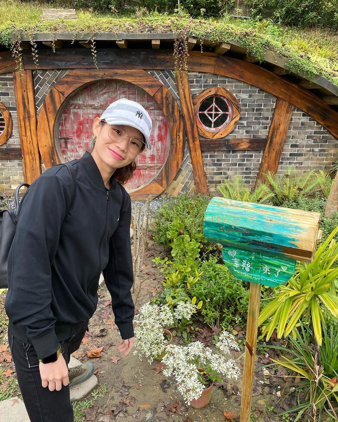 tay vot nu khoe 6 mui anh 8