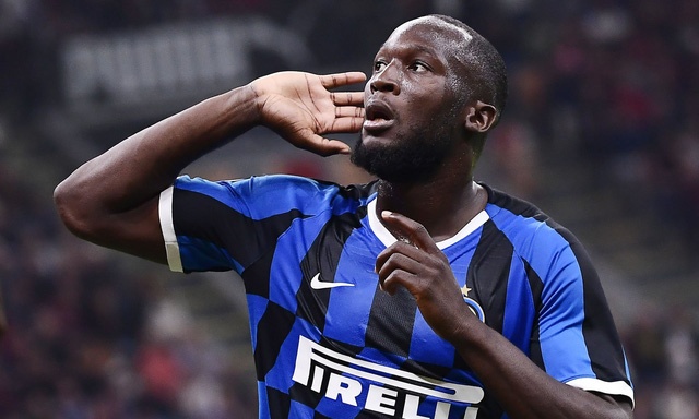 Lukaku suyt tro thanh dong doi Ronaldo tai Juventus hinh anh