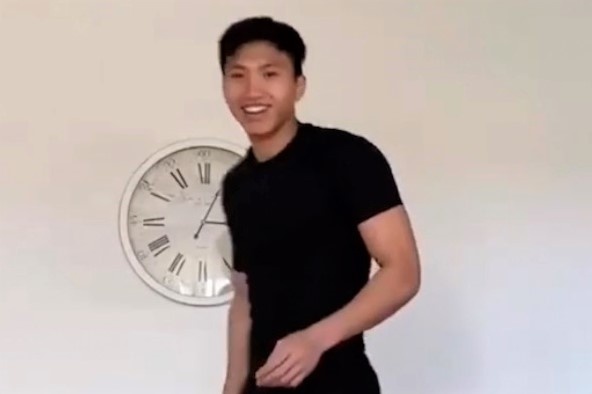 Van Hau lam gi trong luc nghi thi dau tai Ha Lan hinh anh