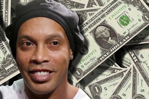 Ronaldinho huong dac quyen tai khach san 4 sao hinh anh