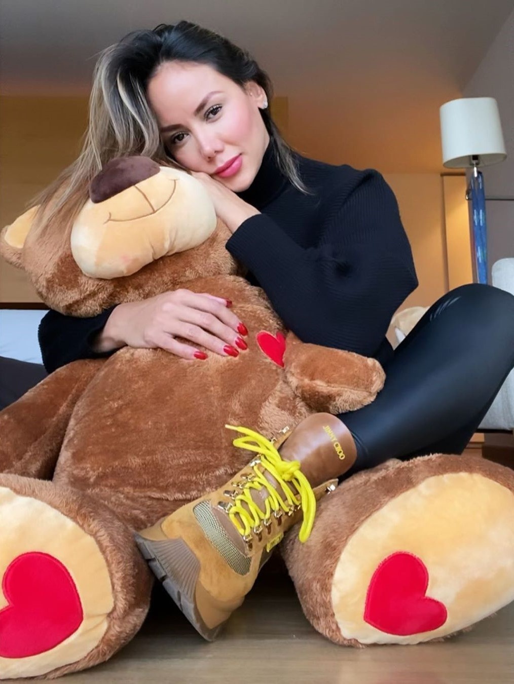 ban gai nong bong Vidal anh 9