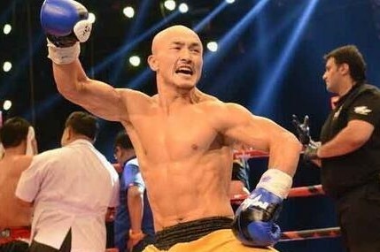 Nhat Long muon thuong dai voi Tyson hinh anh