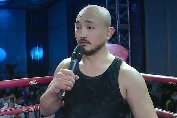 Nhat Long len tieng sau chi trich tran dau dan xep voi Nhi Cau hinh anh