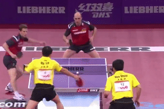 Nhung pha phan cong sau lung an tuong hinh anh