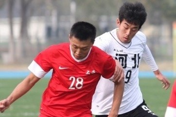 Doi bong nhan that bai 3-100 tai Trung Quoc hinh anh