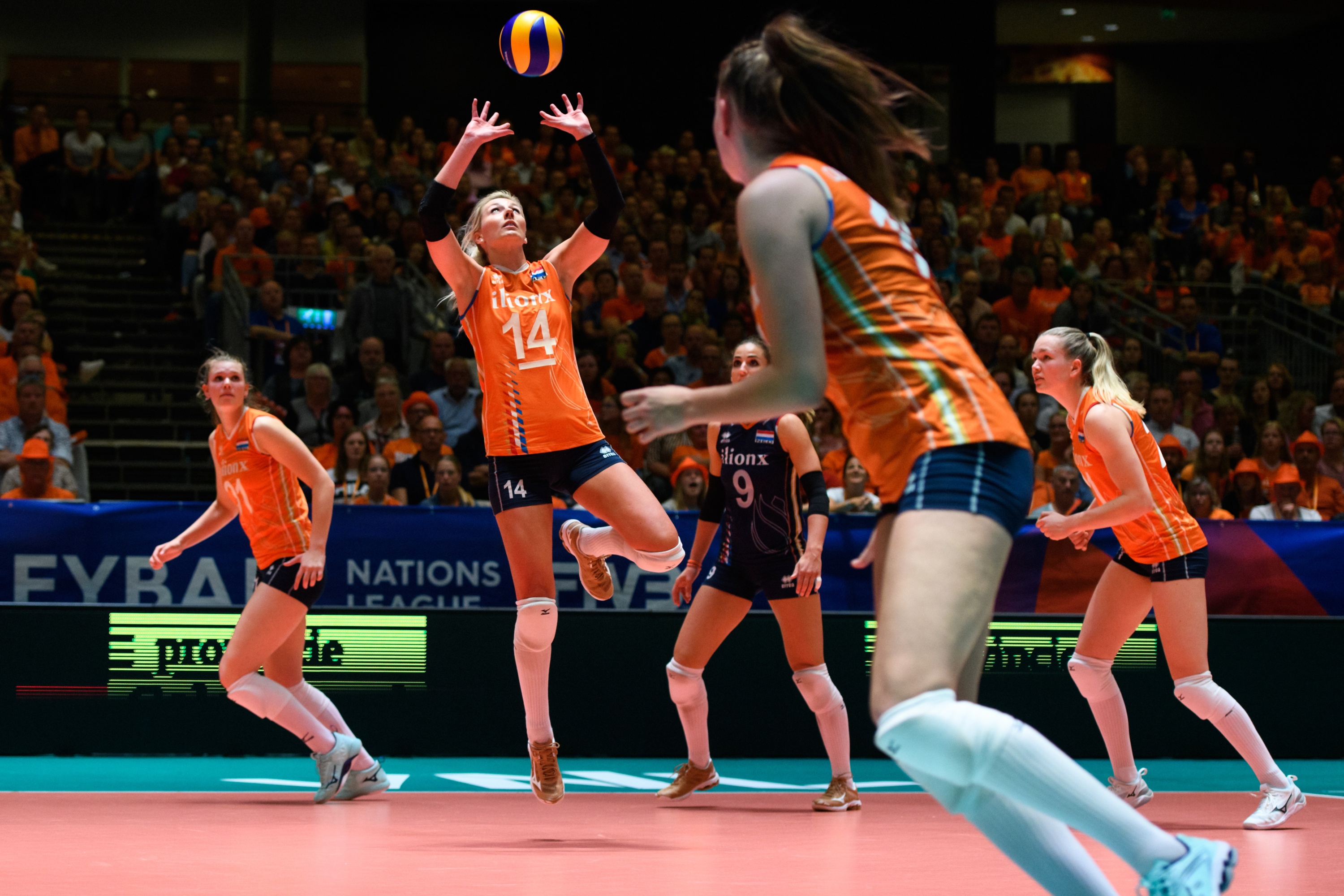 miss volleyball Ha Lan anh 8