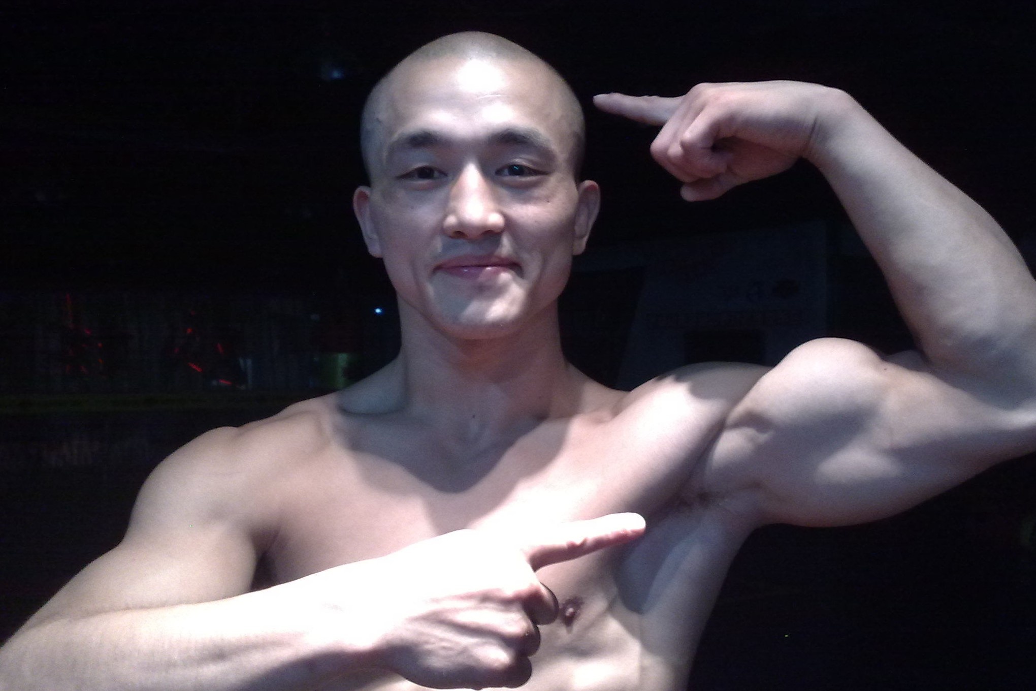 Nhat Long can 20 trieu USD de doi dau Tyson hinh anh