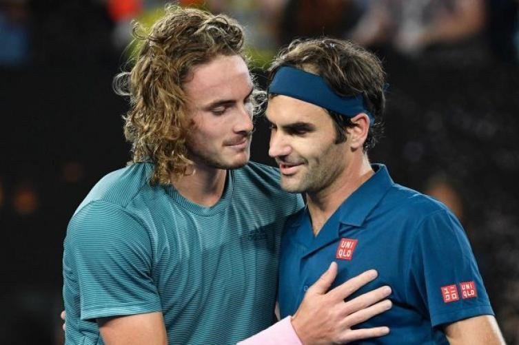 Sao tre Hy Lap doc sach ve Federer de lay lai cam hung hinh anh