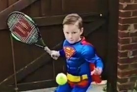 Cau be thi trien tuyet ky cua Federer hinh anh