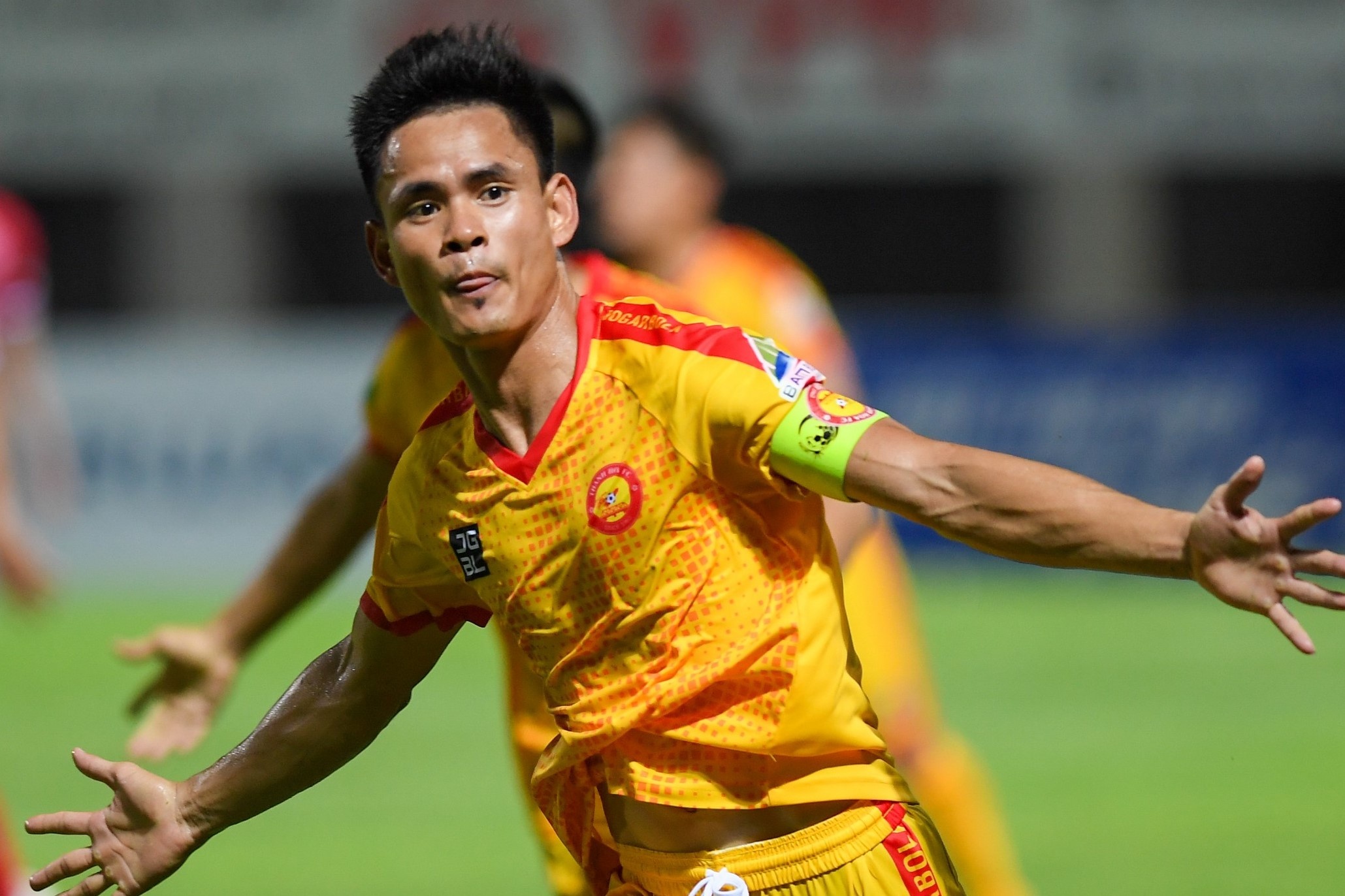 Dinh Tung ghi ban giay cuoi giup Thanh Hoa loai Pho Hien hinh anh