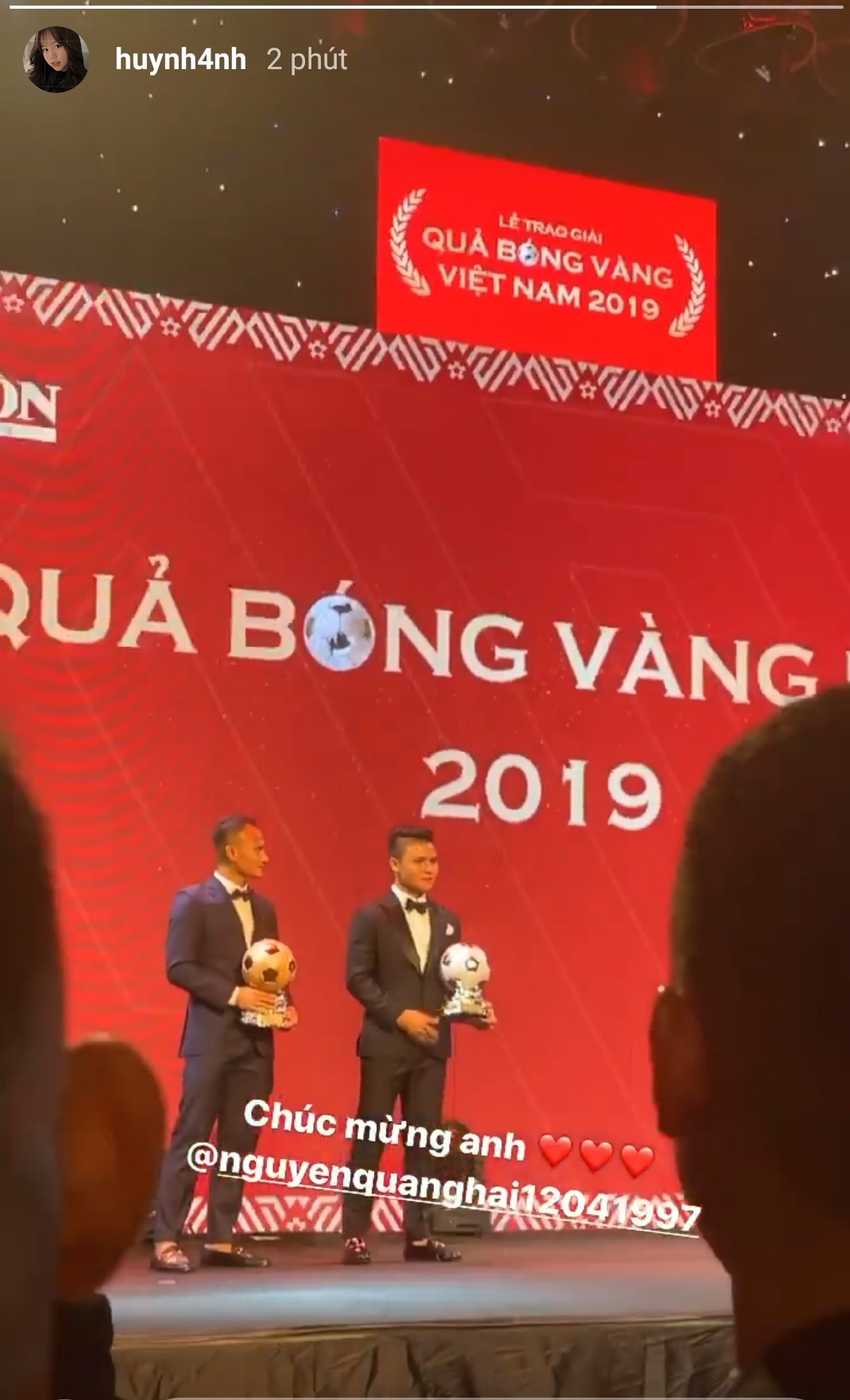 Huynh Anh an ui Quang Hai anh 1