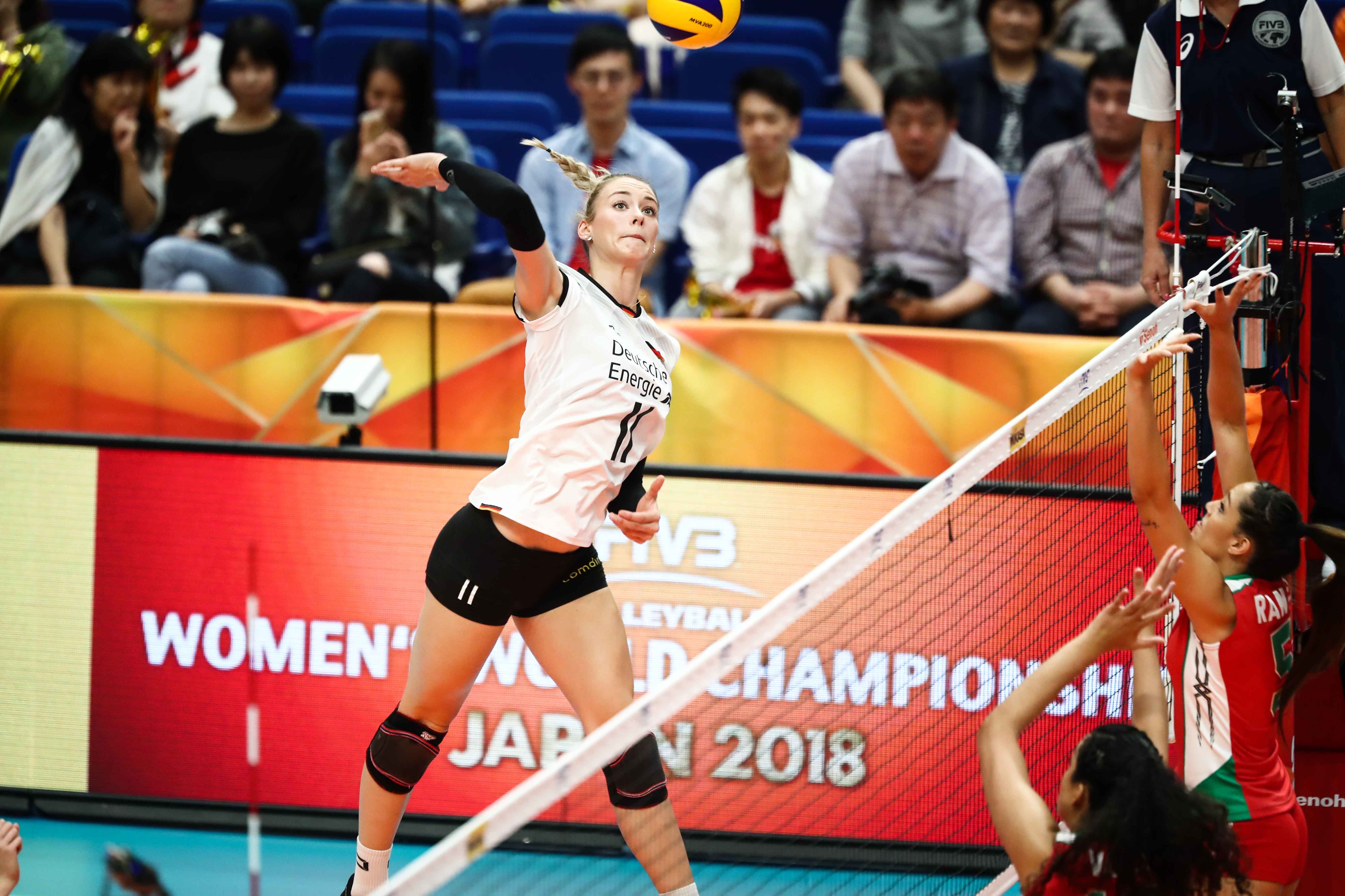 hoa khoi bong chuyen Lippmann anh 3