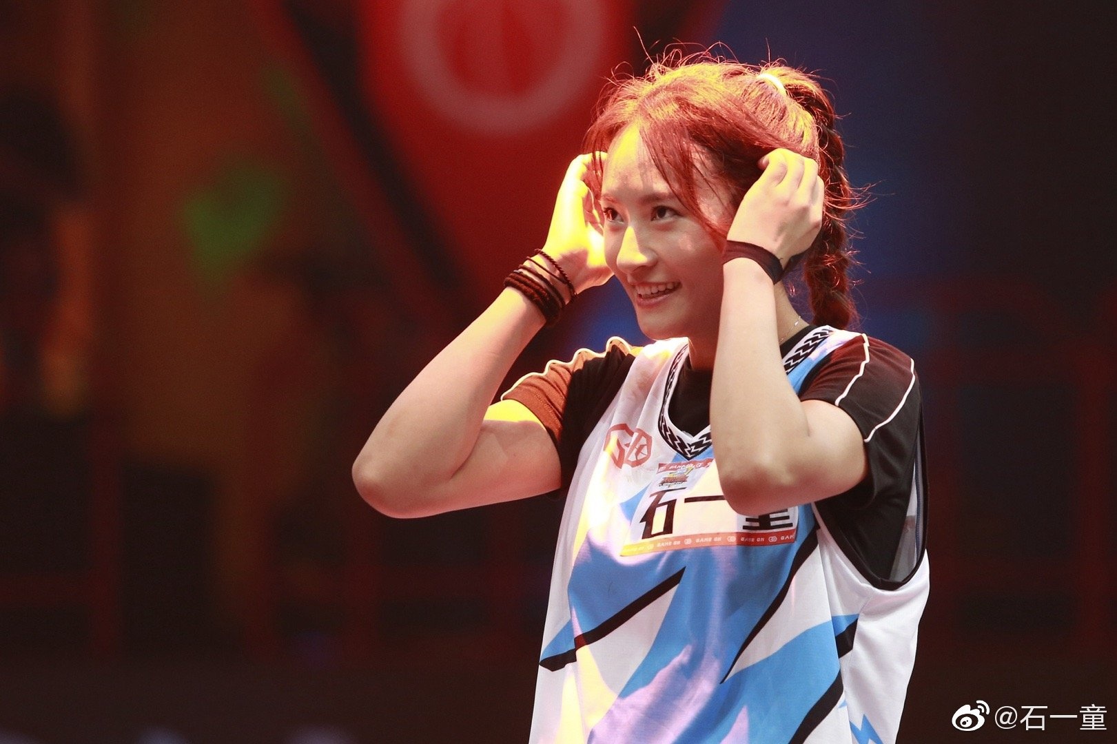 nguoi dep bong ro danh nhau anh 2