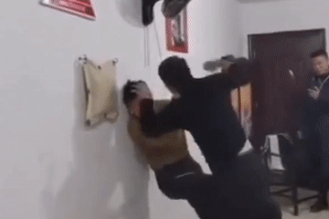 Vo su nhan ket dang sau tuyen bo ha Tyson bang 3 cu dam hinh anh